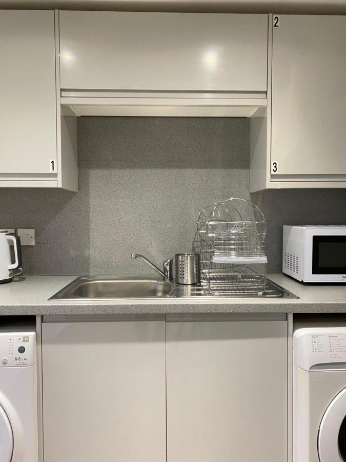 Cozy En-Suite Near Stratford ลอนดอน ภายนอก รูปภาพ