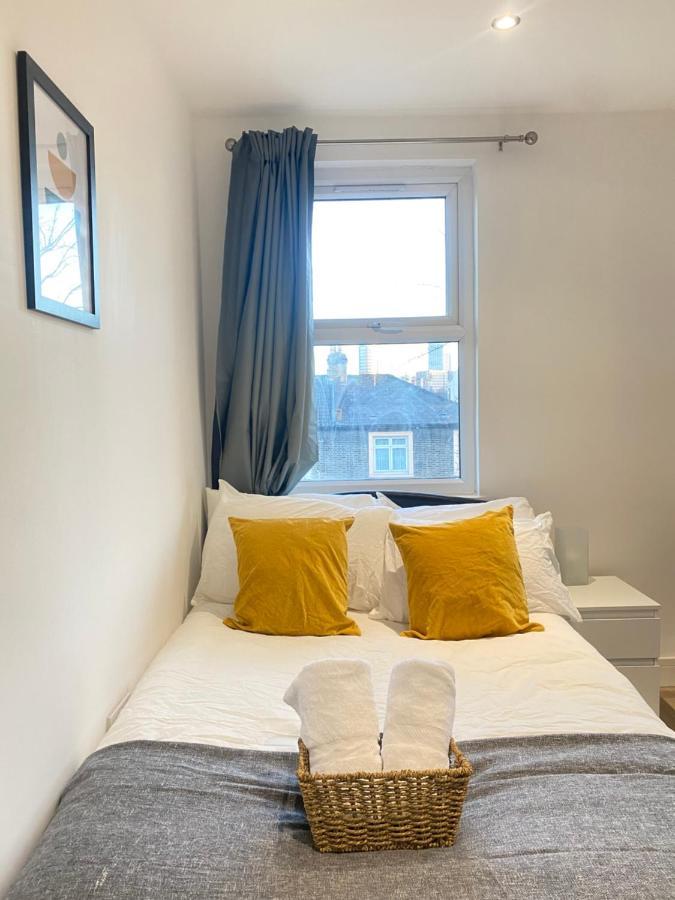 Cozy En-Suite Near Stratford ลอนดอน ภายนอก รูปภาพ