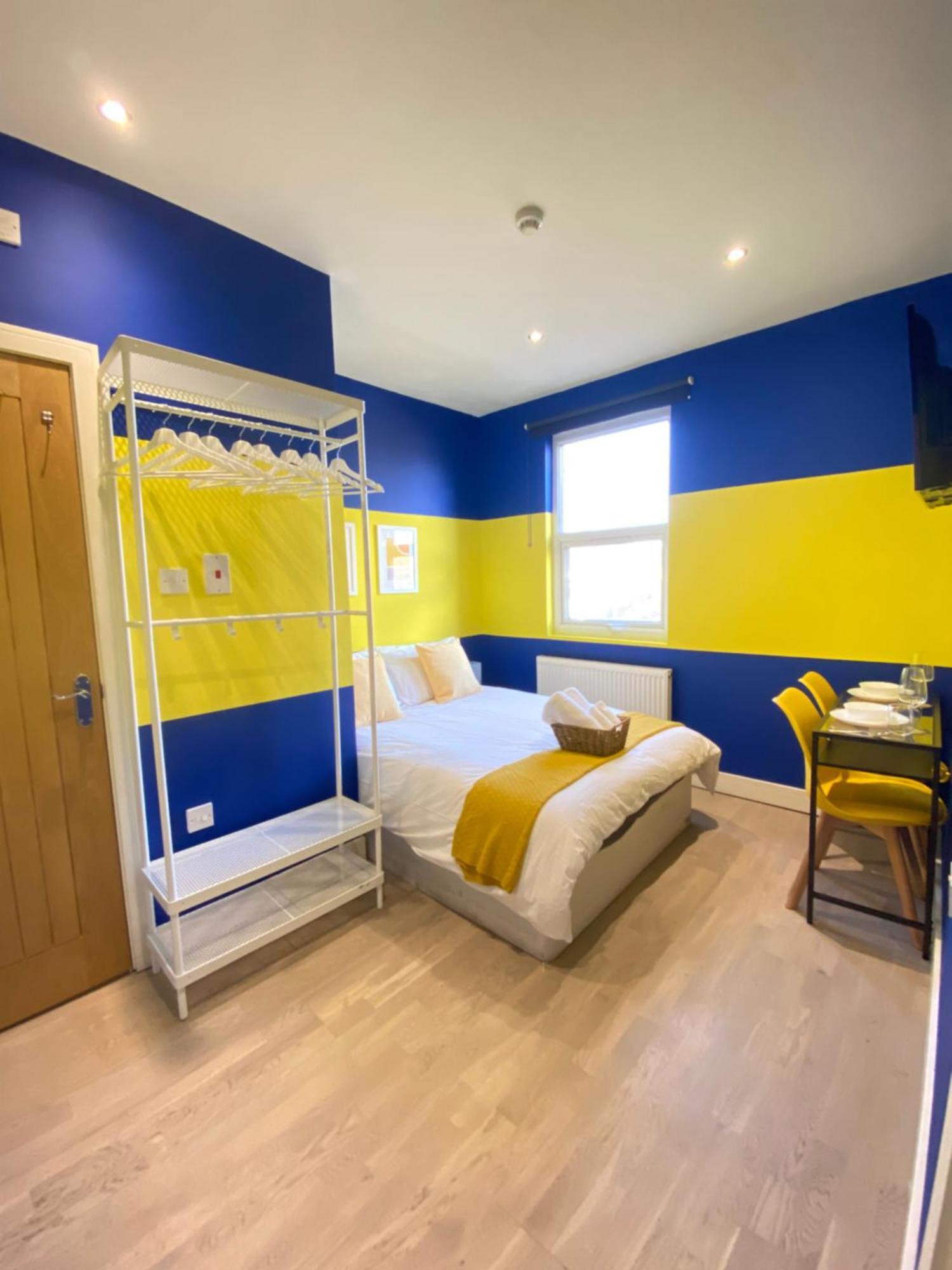 Cozy En-Suite Near Stratford ลอนดอน ภายนอก รูปภาพ